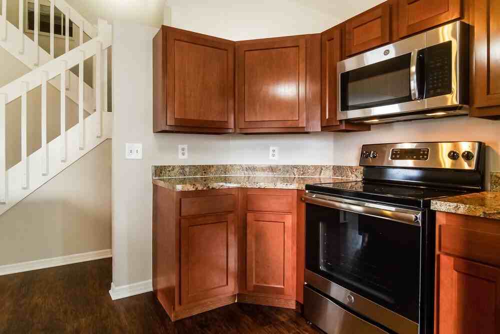 8000 Gamboge Ct - Photo 4 of 15