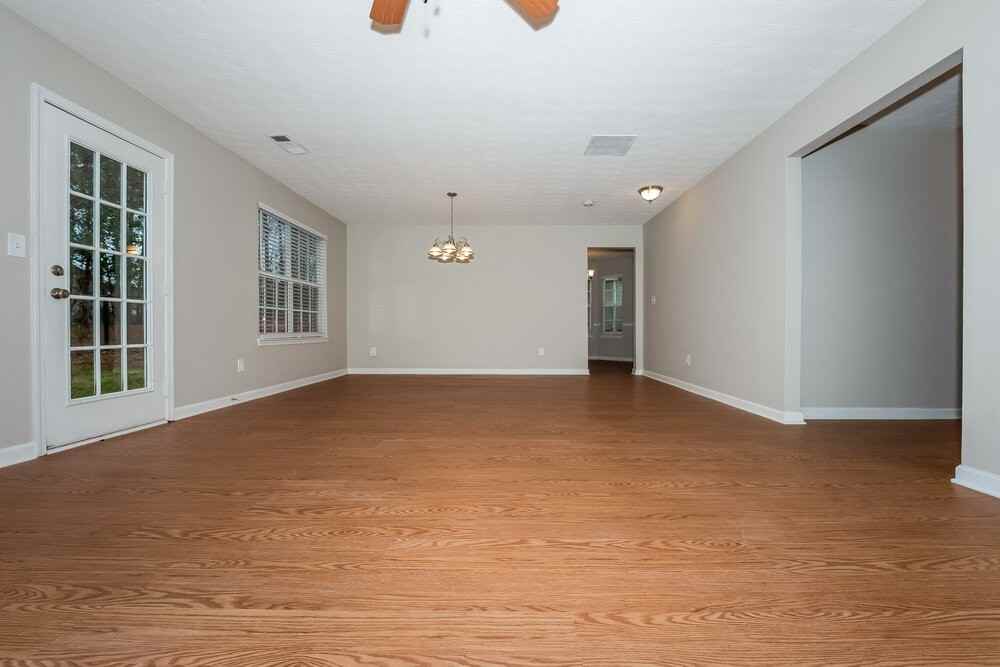 47 Belmont Park Ln - Photo 6 of 17