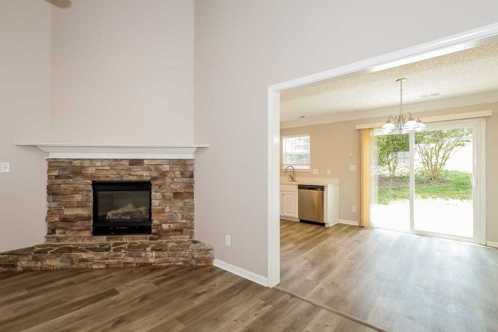 1036 Crestdale Crossing Dr - Photo 5 of 17