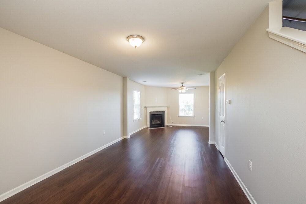4909 Broad Leaf Ct - Photo 4 of 17