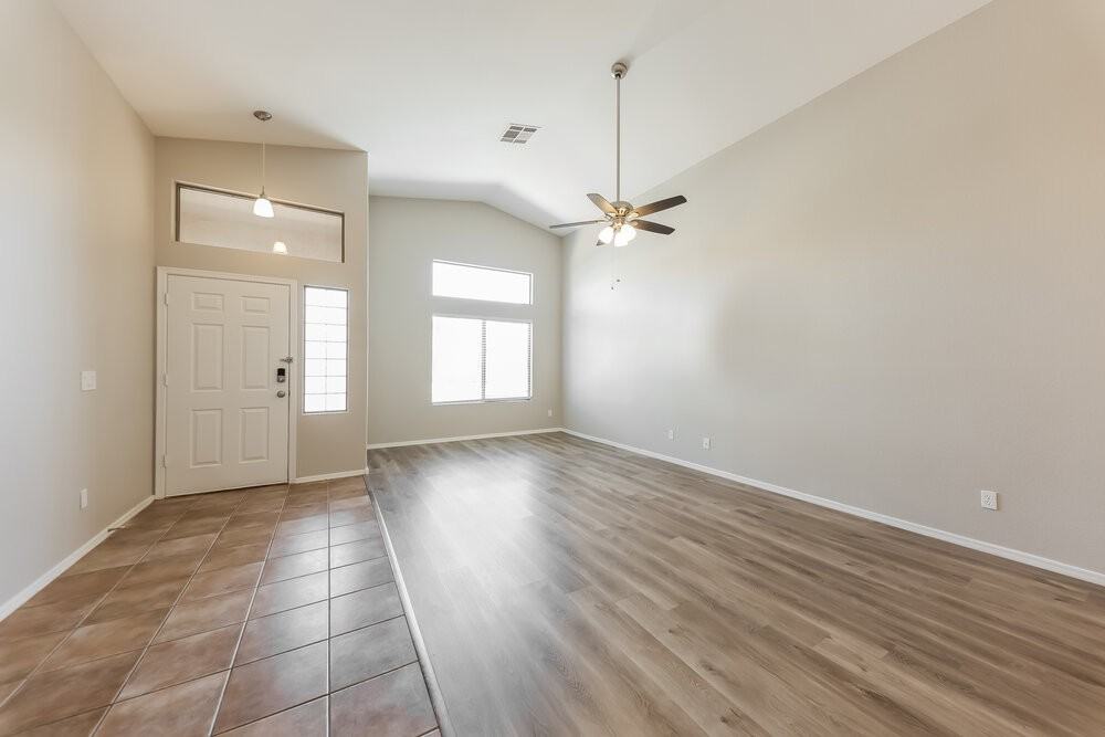 16176 N 159th Ave - Photo 4 of 16