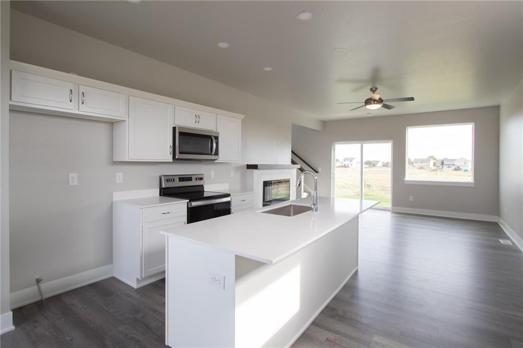 720 Se Drumlin Dr - Photo 4 of 14