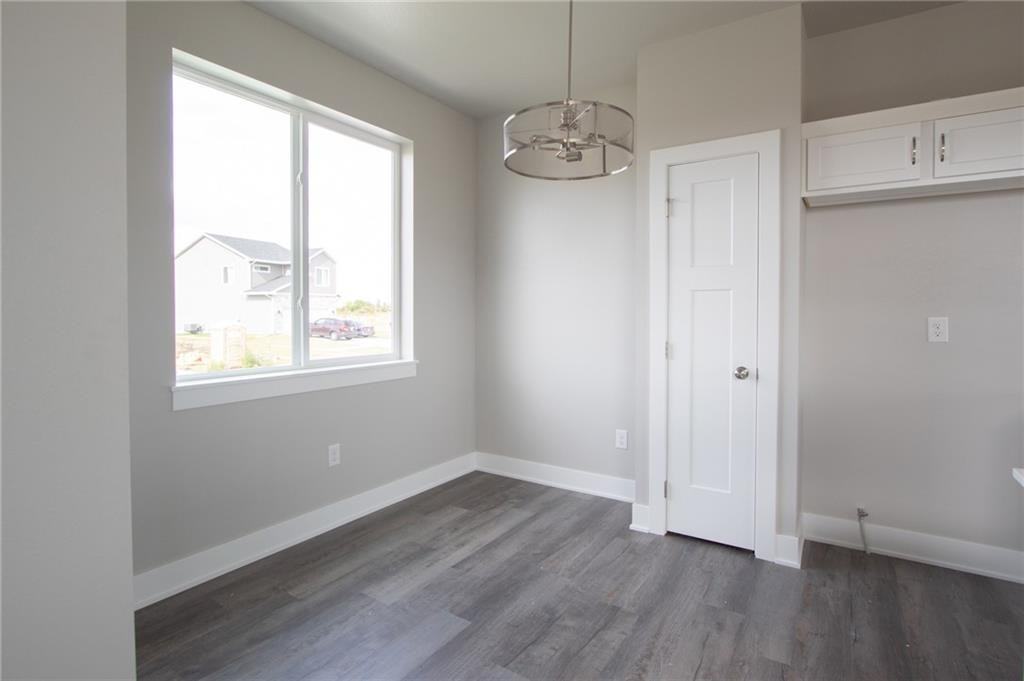 720 Se Drumlin Dr - Photo 6 of 14