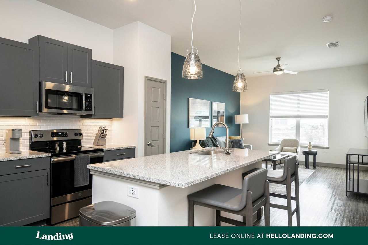 1111 Brickel Bay Drive - Photo 3 of 50