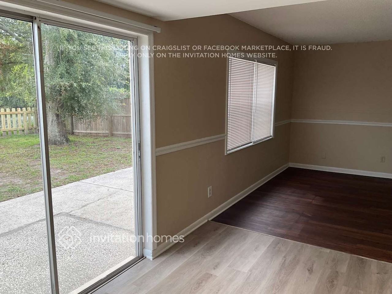12415 Kiwi Ave - Photo 4 of 16
