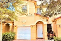10882 Nw 78th Ter - Photo 1 of 1
