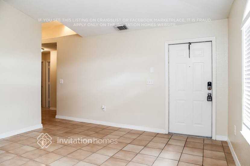 9991 Nw 126th Ter - Photo 2 of 26
