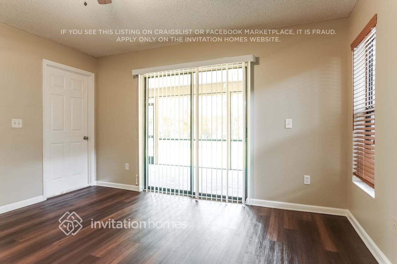 1511 Primrose Ln - Photo 7 of 21