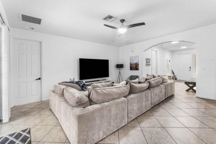 6855 Osage Circle - Photo 6 of 8