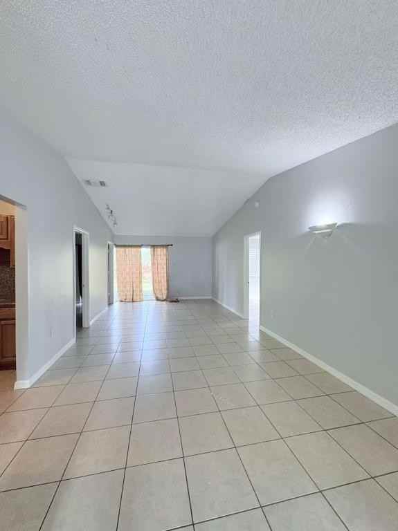 5953 Talavera St - Photo 6 of 18