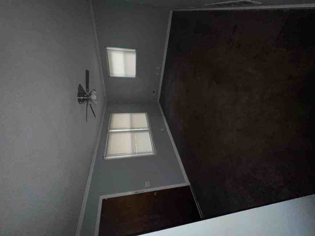 7733 Nightingale Dr - Photo 5 of 9