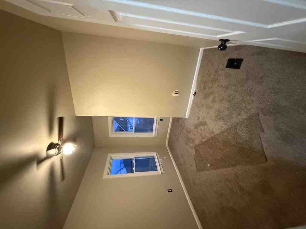 216 Pilgrim St - Photo 6 of 6