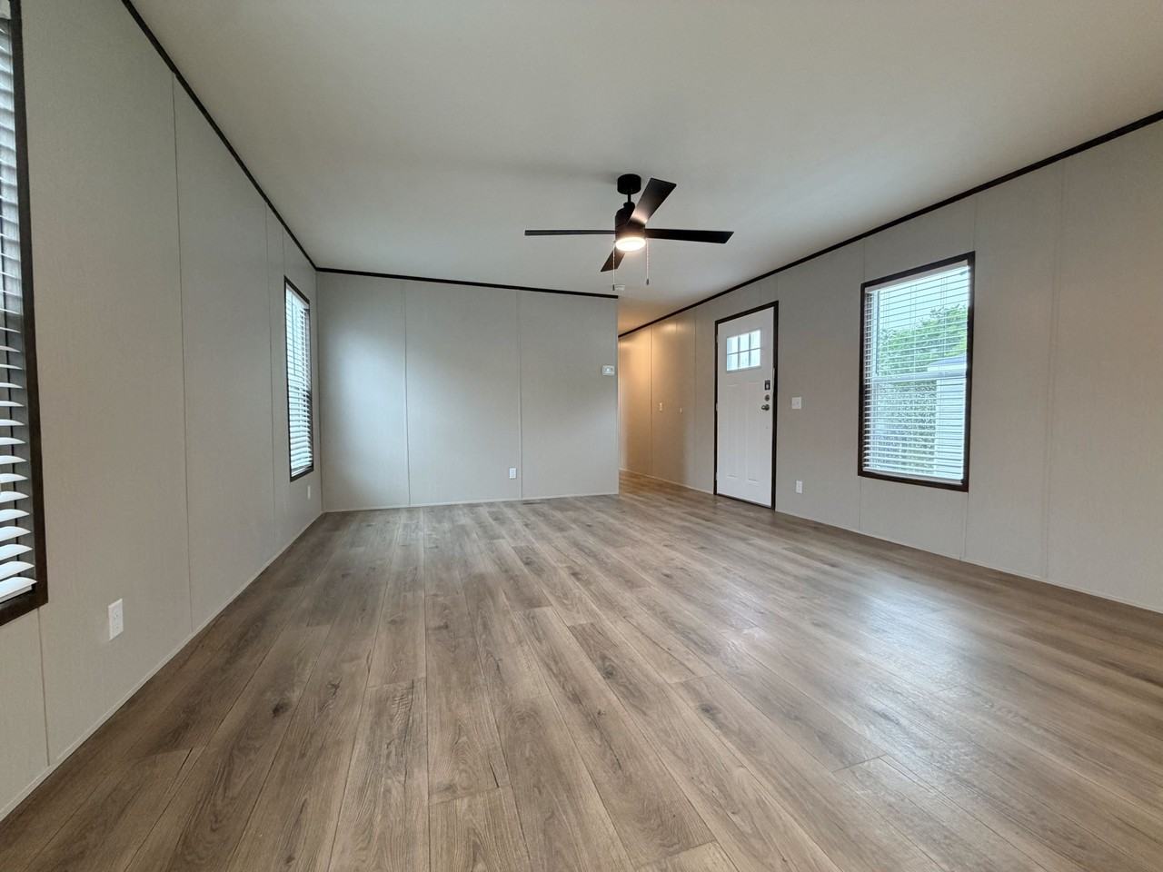 709 N Collins Fwy #61 - Photo 5 of 25