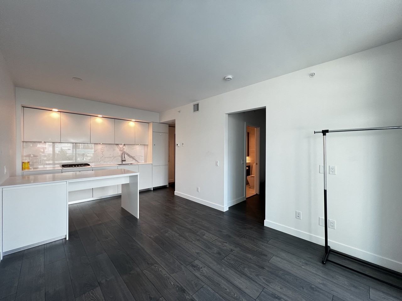 6463 Silver Avenue #6xx - Photo 6 of 12
