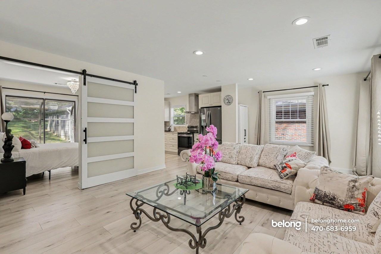 292 Richardson Rd Nw - Photo 4 of 17