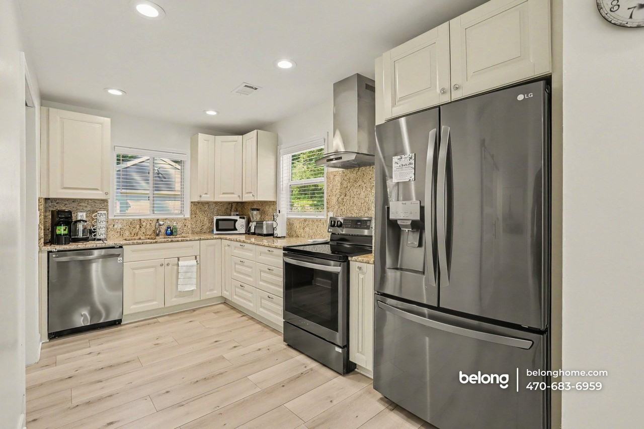 292 Richardson Rd Nw - Photo 6 of 17