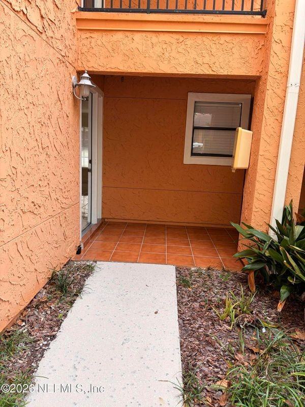 854 Shoreline Cir - Photo 3 of 17