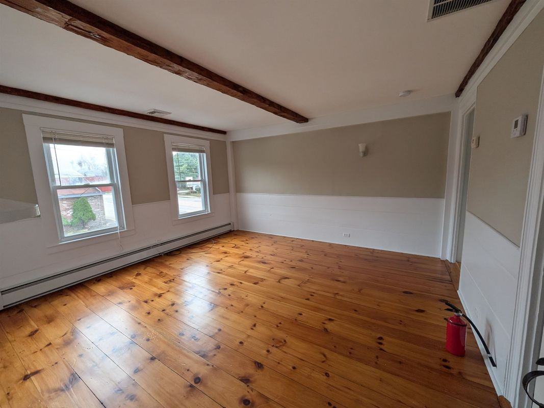 123 Elm St ##B - Photo 3 of 20