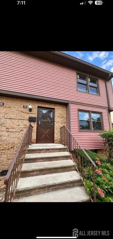 71 Highview Dr - Photo 3 of 24
