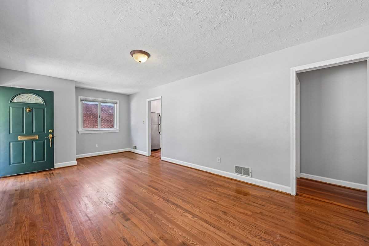 3124 Plyers Mill Rd - Photo 2 of 6