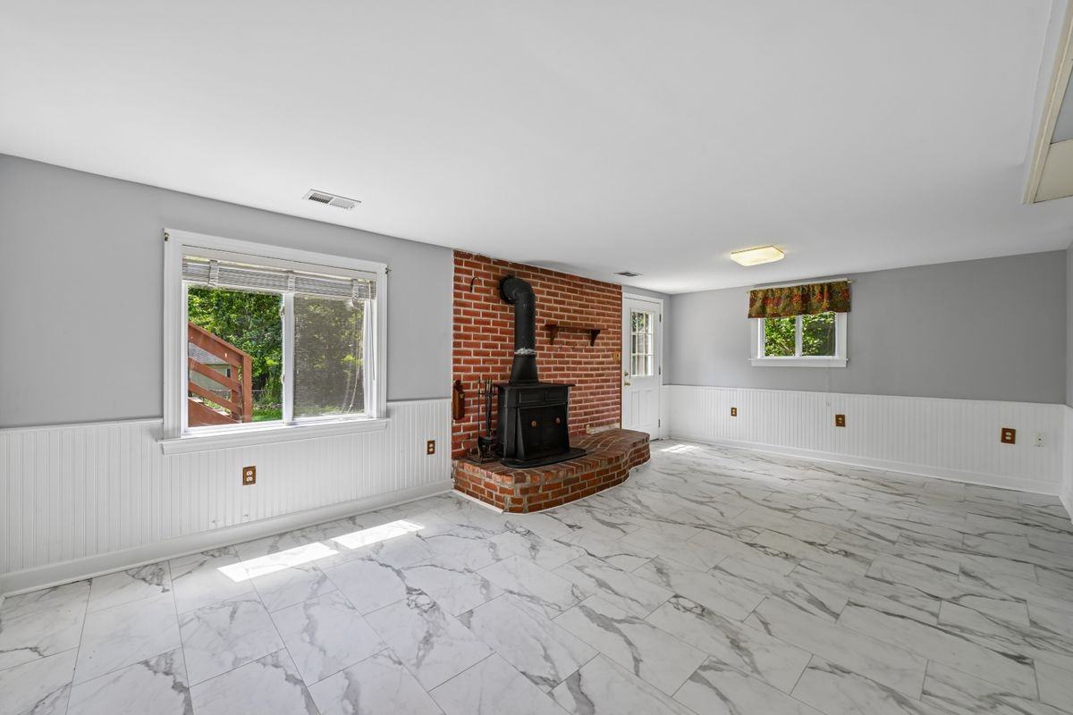 3124 Plyers Mill Rd - Photo 5 of 6