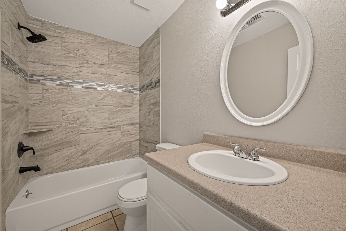 8607 Valley Forest Dr - Photo 5 of 7