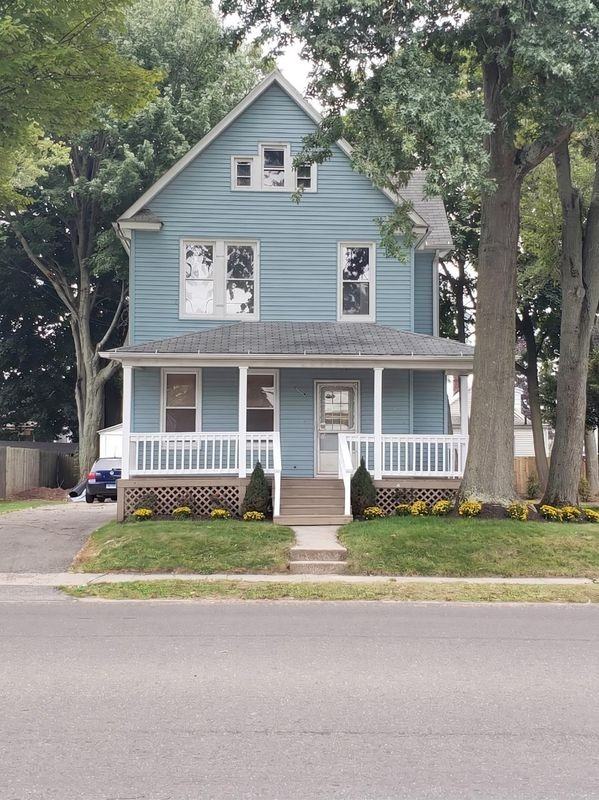 338 Naugatuck Ave - Photo 3 of 3