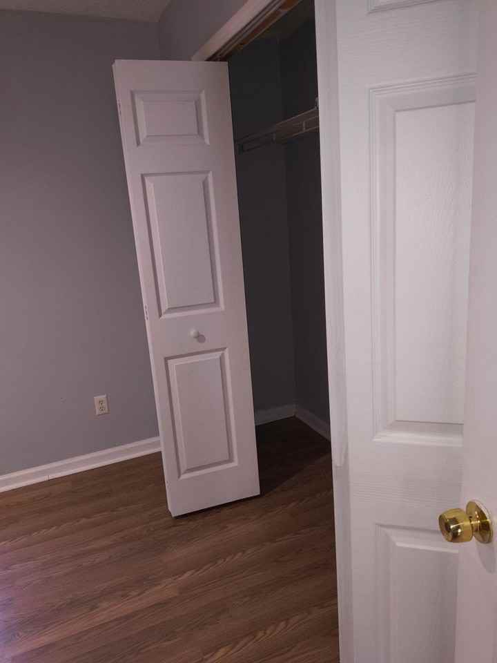 642 E Buchtel Ave - Photo 5 of 20