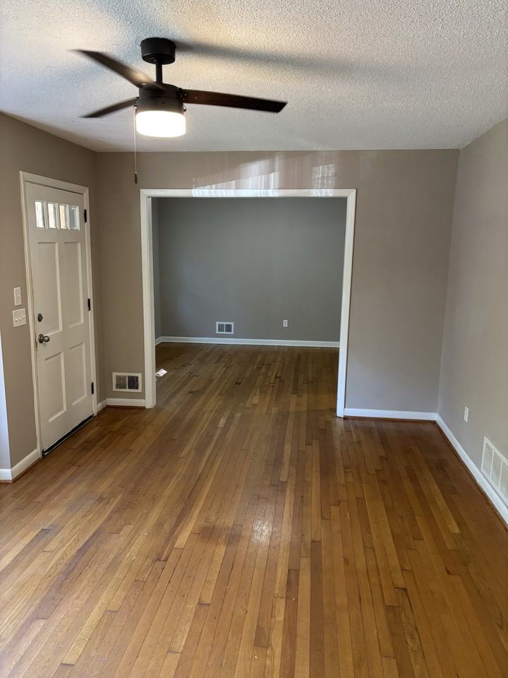 237 Pitney Rd - Photo 7 of 27