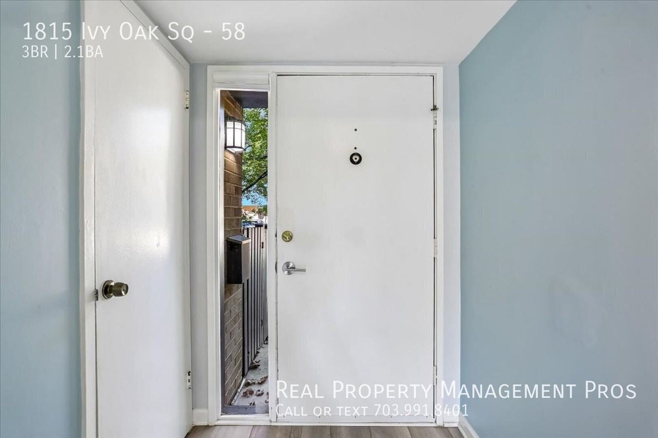 1815 Ivy Oak Sq #58 - Photo 3 of 50