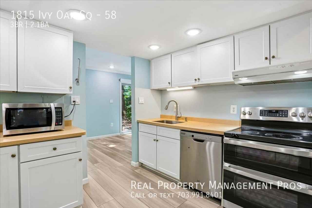 1815 Ivy Oak Sq #58 - Photo 4 of 50