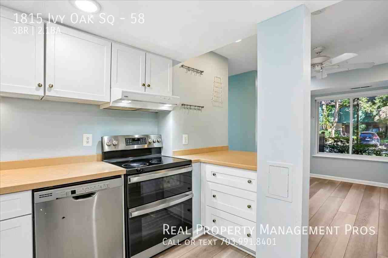 1815 Ivy Oak Sq #58 - Photo 5 of 50