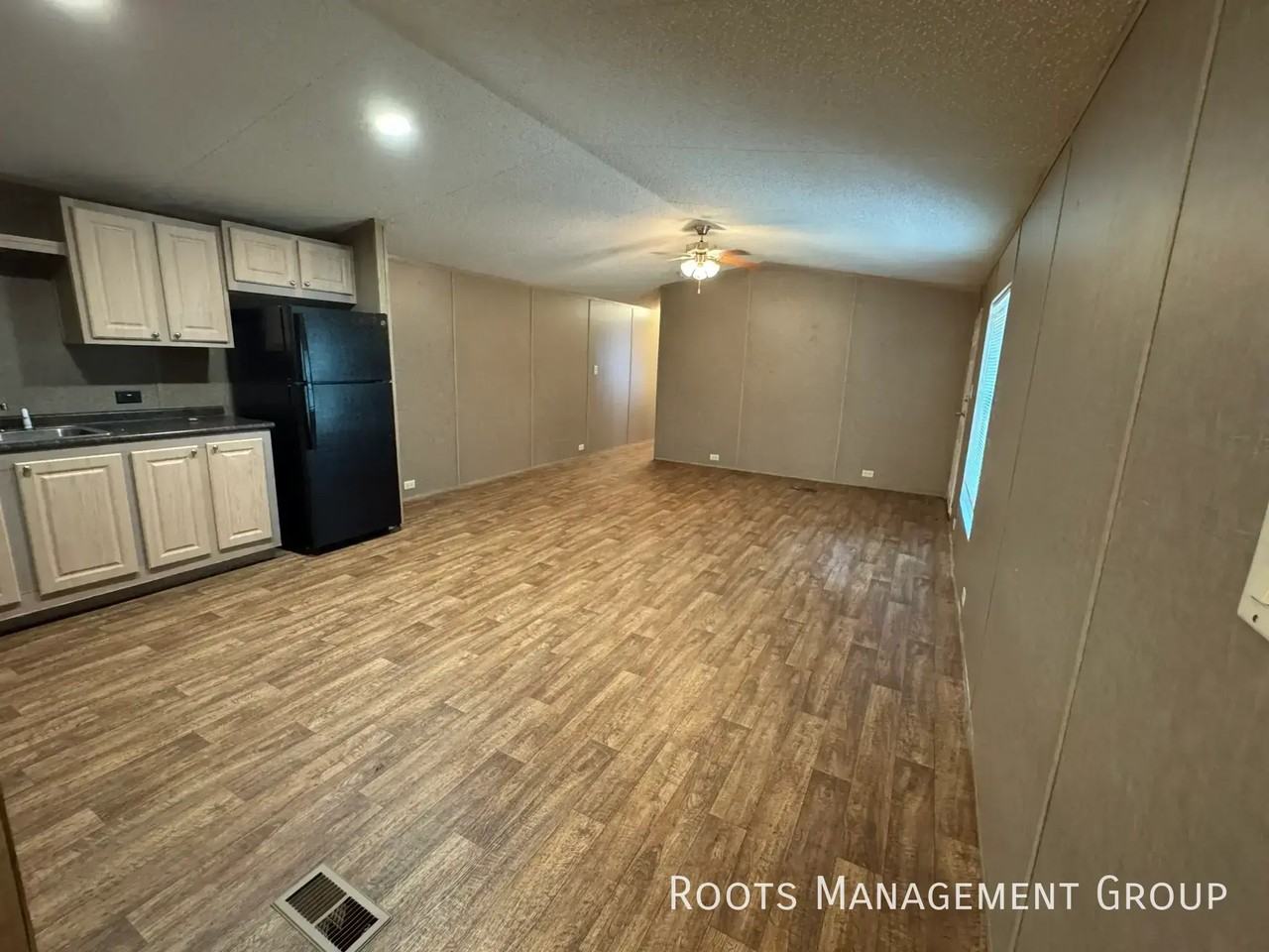 1325 N Franklin St #229 - Photo 5 of 31
