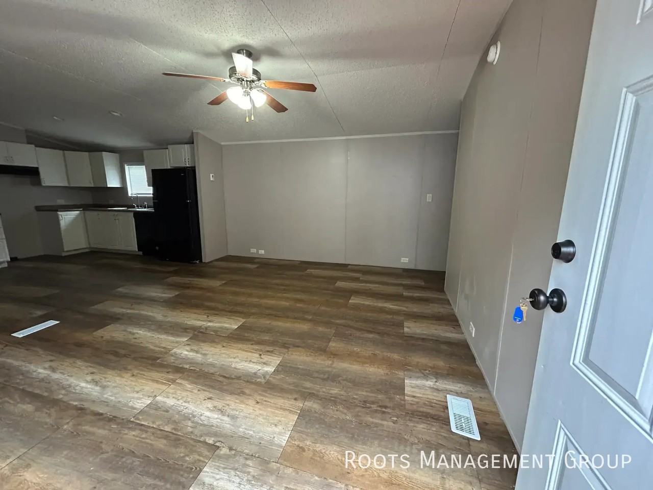 99 Riviera Courts Dr #99 - Photo 2 of 17