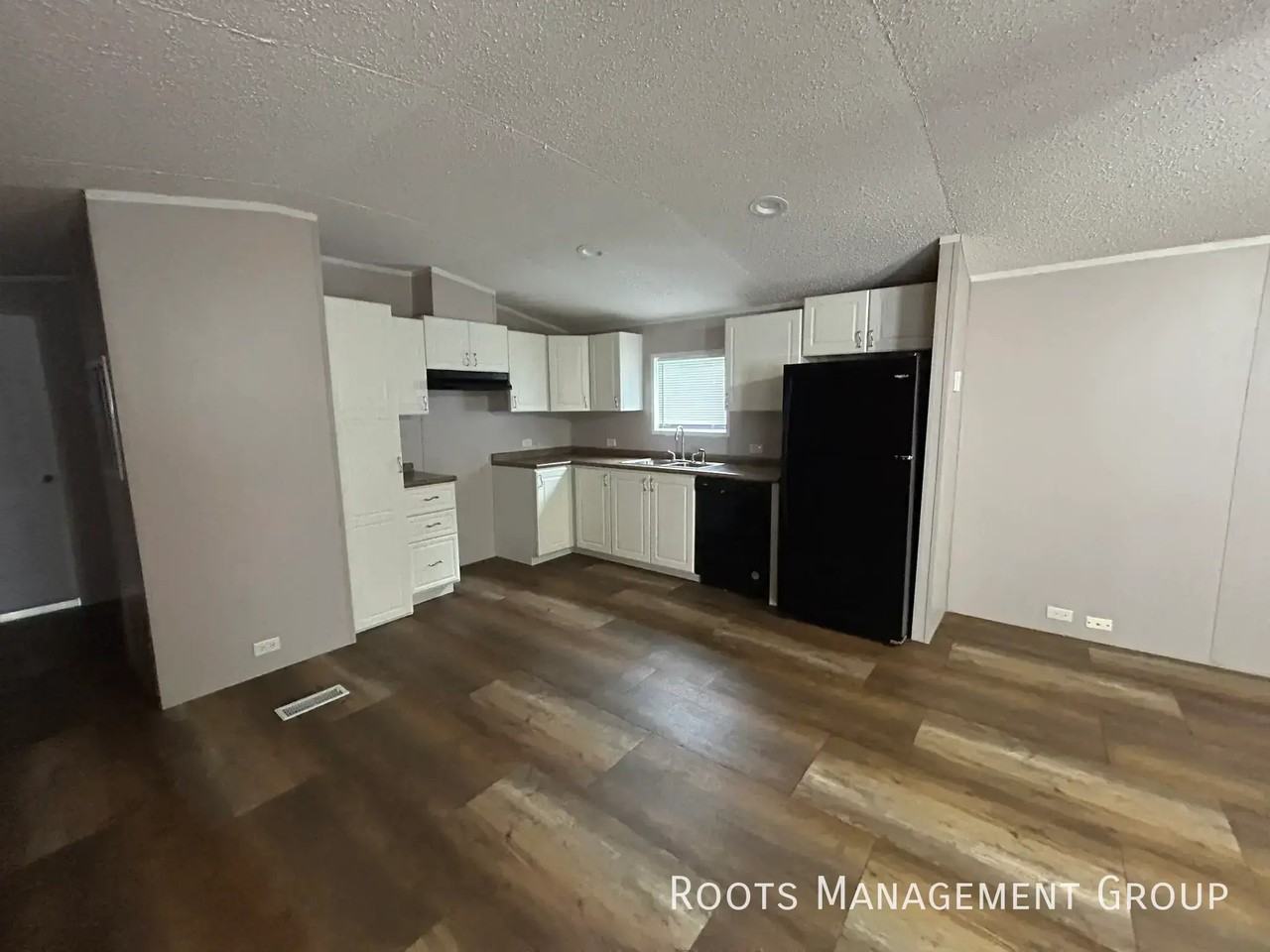 99 Riviera Courts Dr #99 - Photo 3 of 17