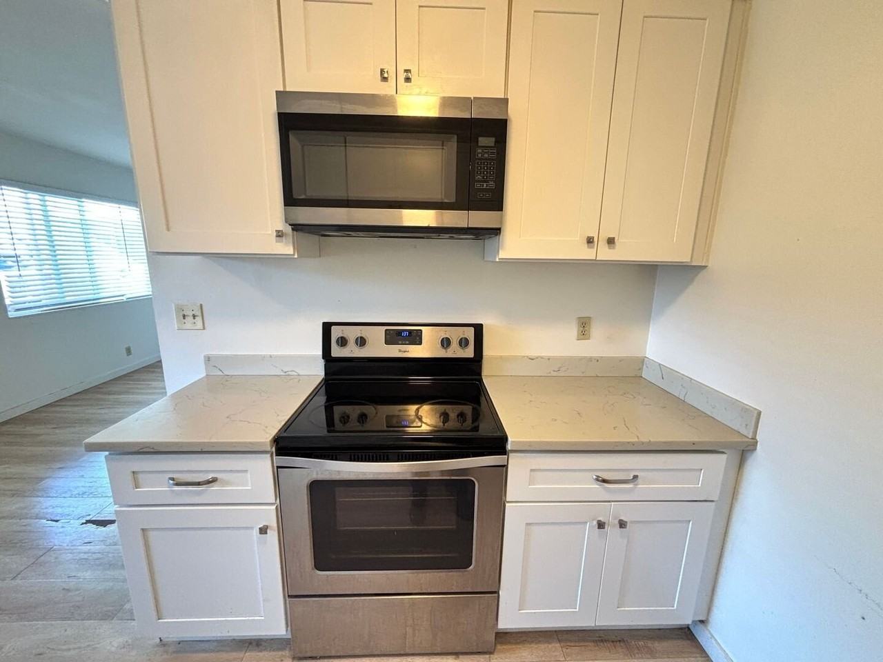 524 Buena Vista Ave #D - Photo 3 of 19