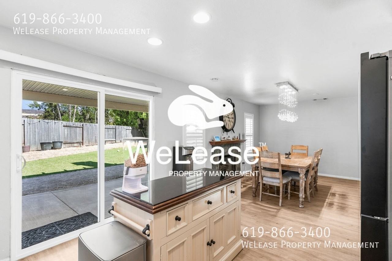 881 Rosa Ct - Photo 3 of 25