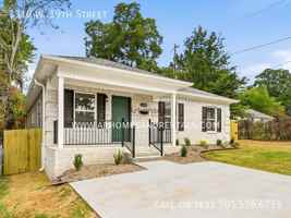 featured image of 1310 W 19th St