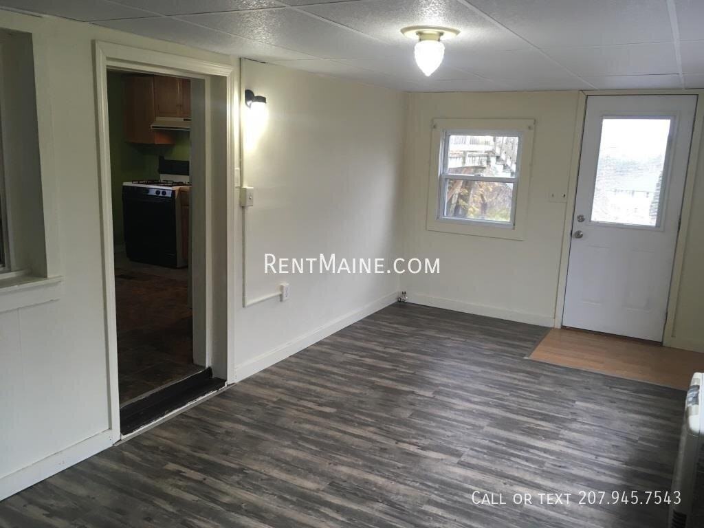 50 Hill St - Photo 6 of 11