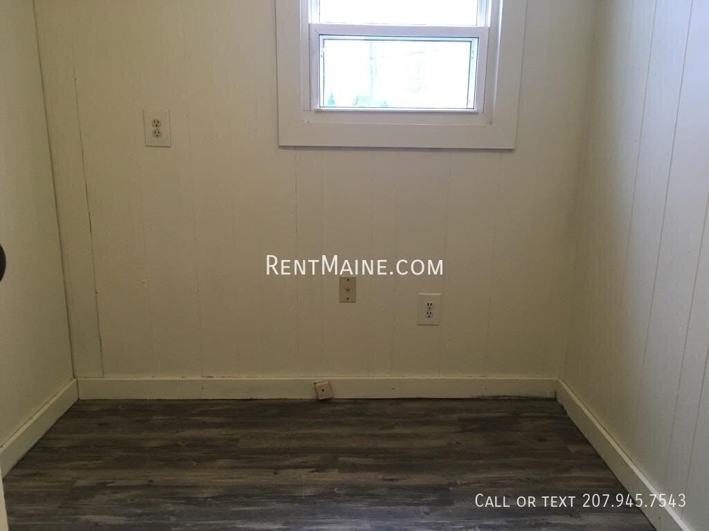 50 Hill St - Photo 7 of 11