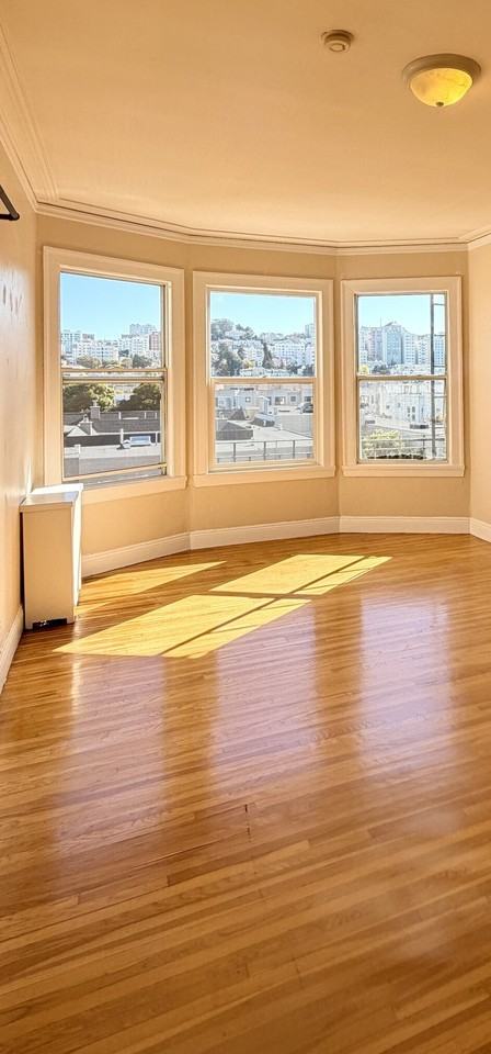 1457 Chestnut St #33 - Photo 2 of 16