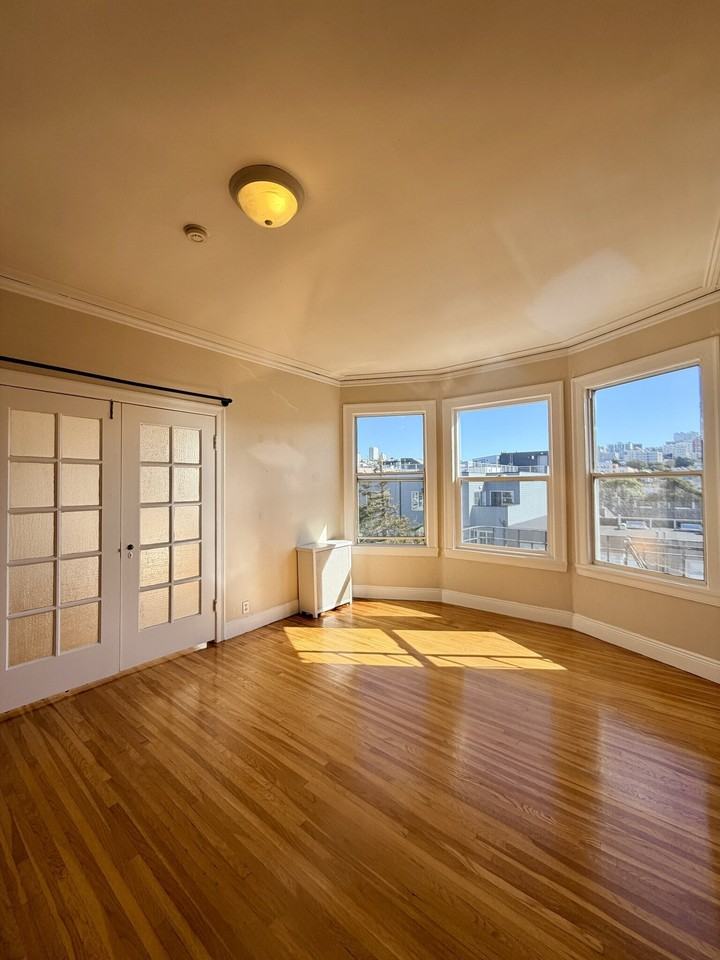 1457 Chestnut St #33 - Photo 5 of 16