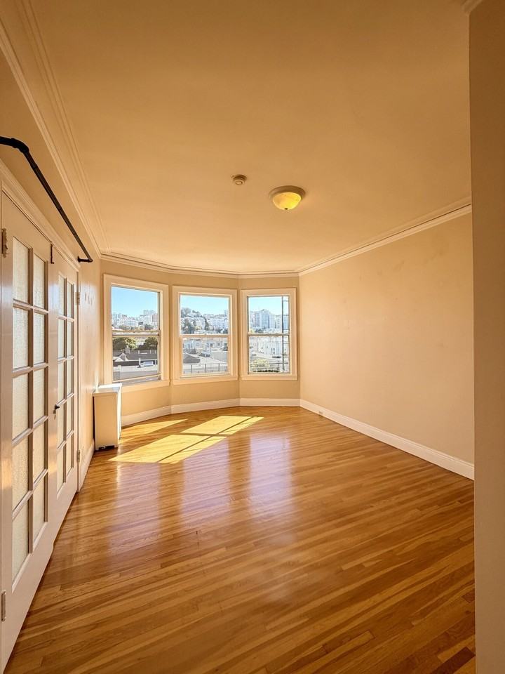 1457 Chestnut St #33 - Photo 7 of 16