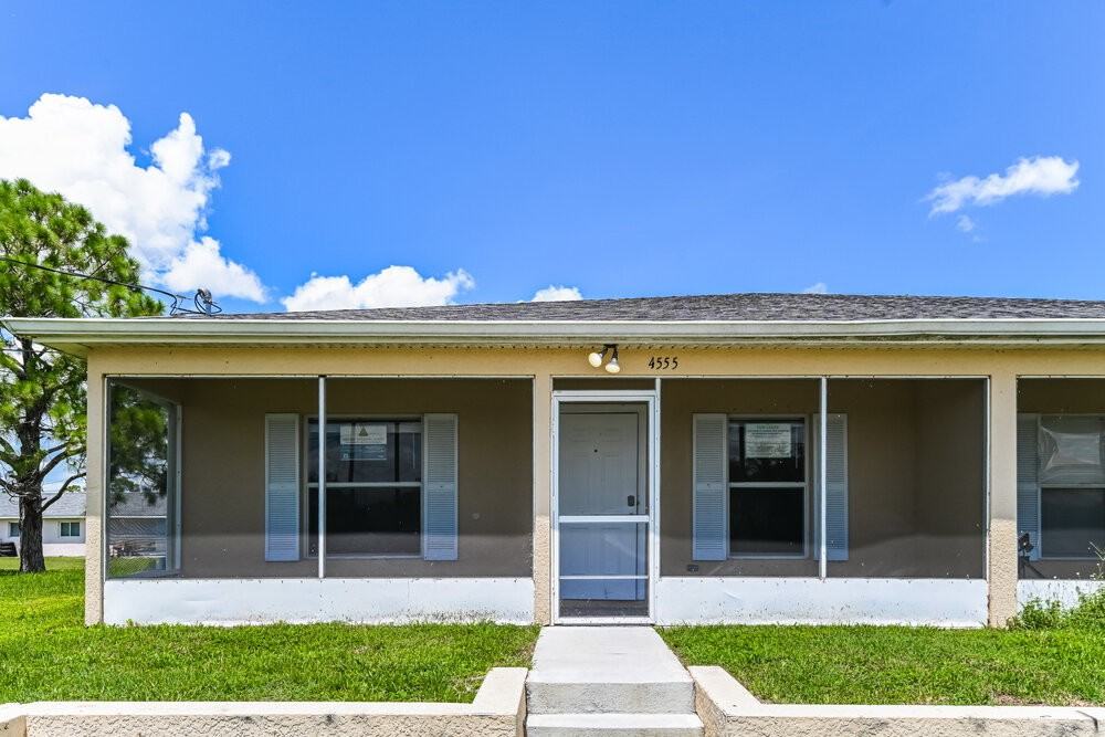 4555 Golfview Blvd