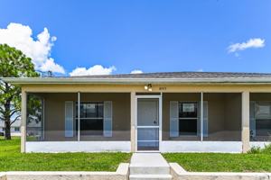 featured image of 4555 Golfview Blvd