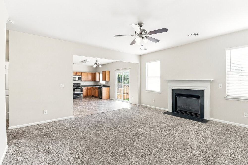 4914 Lifeline Ln - Photo 6 of 17