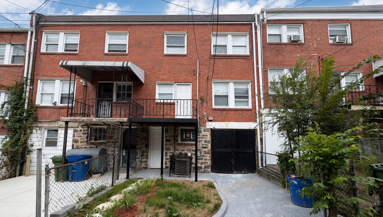 23 S Abington Ave #TH - Photo 2 of 35