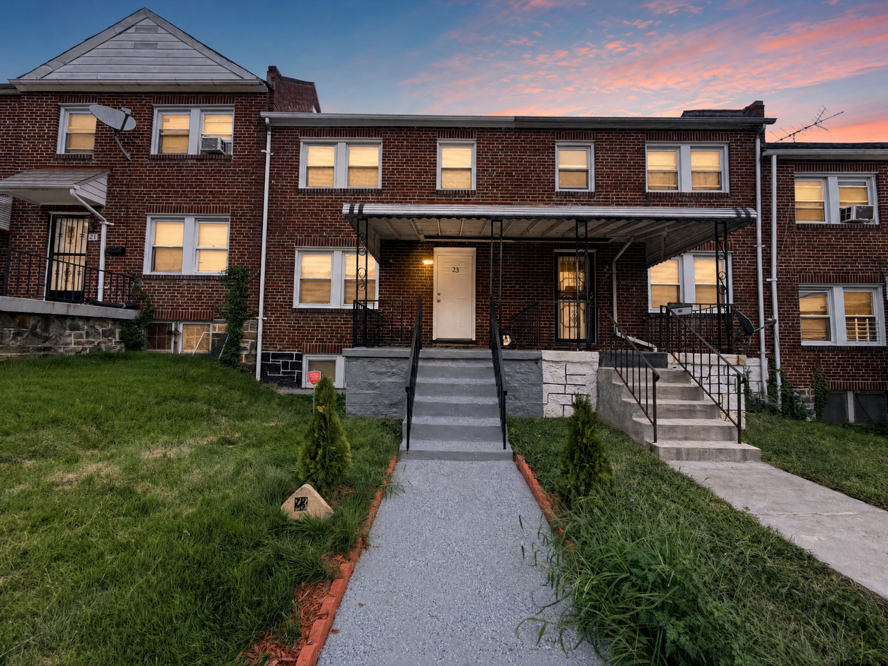 23 S Abington Ave #TH - Photo 3 of 35
