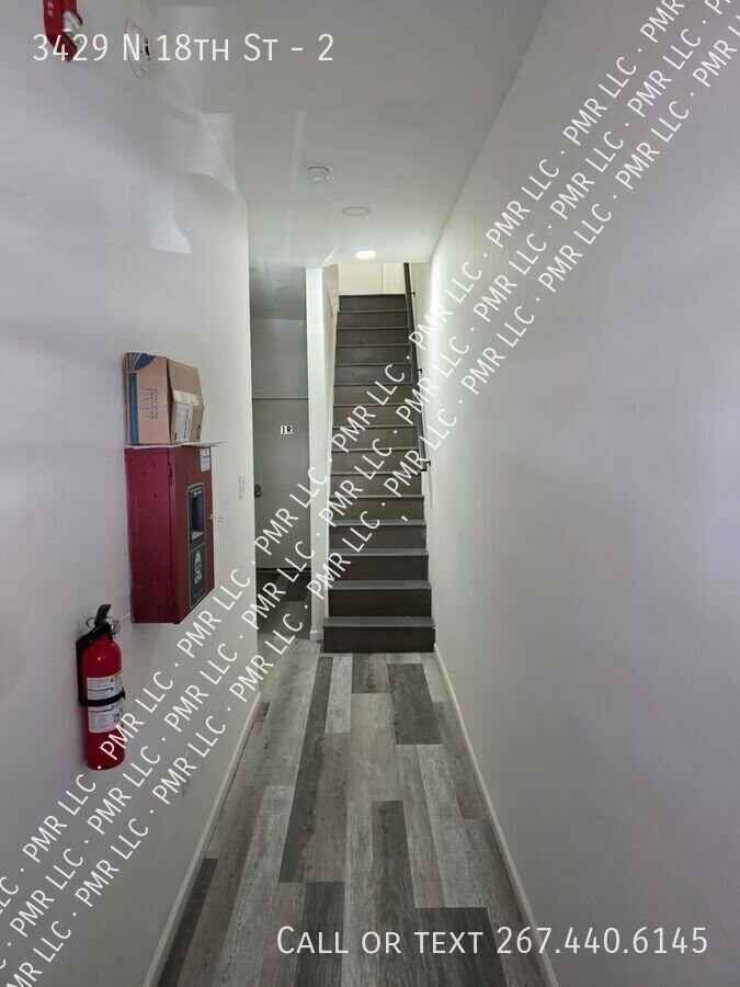 3429 N 18th St #2 - Photo 3 of 33