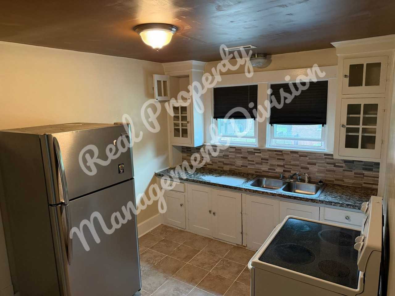 701 1/2 W Vine St #1-2 - Photo 7 of 13